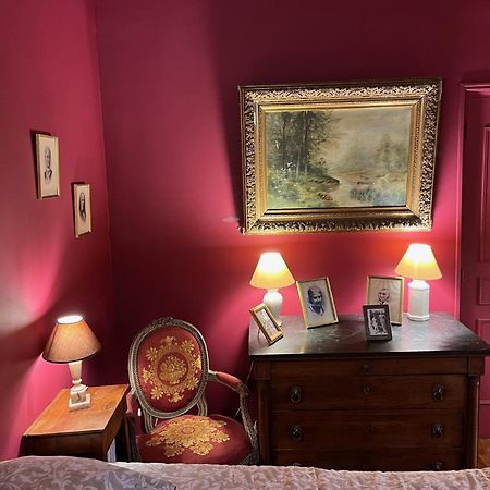 Le Refuge Des Cordeliers Apartment Laon Ruang foto