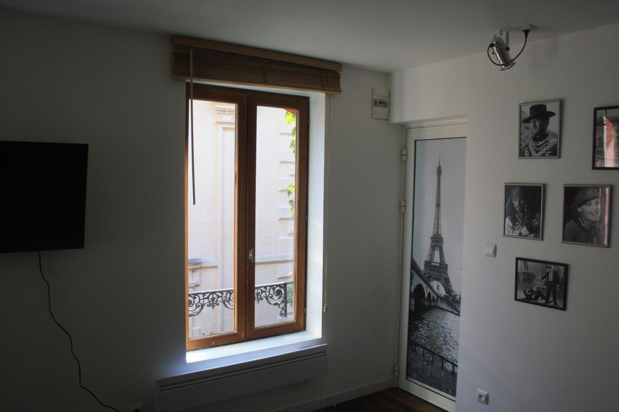 Le Refuge Des Cordeliers Apartment Laon Ruang foto