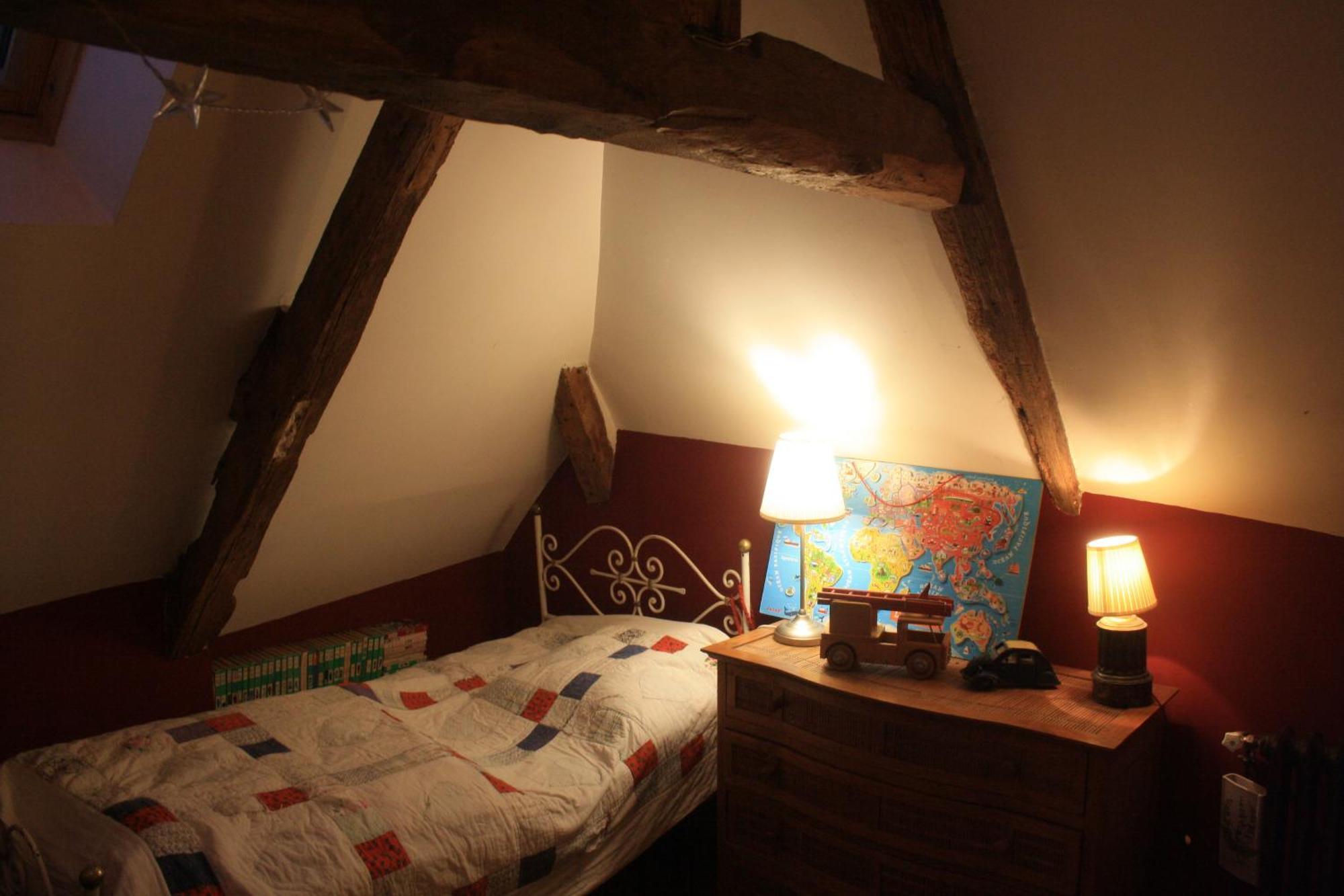 Le Refuge Des Cordeliers Apartment Laon Ruang foto