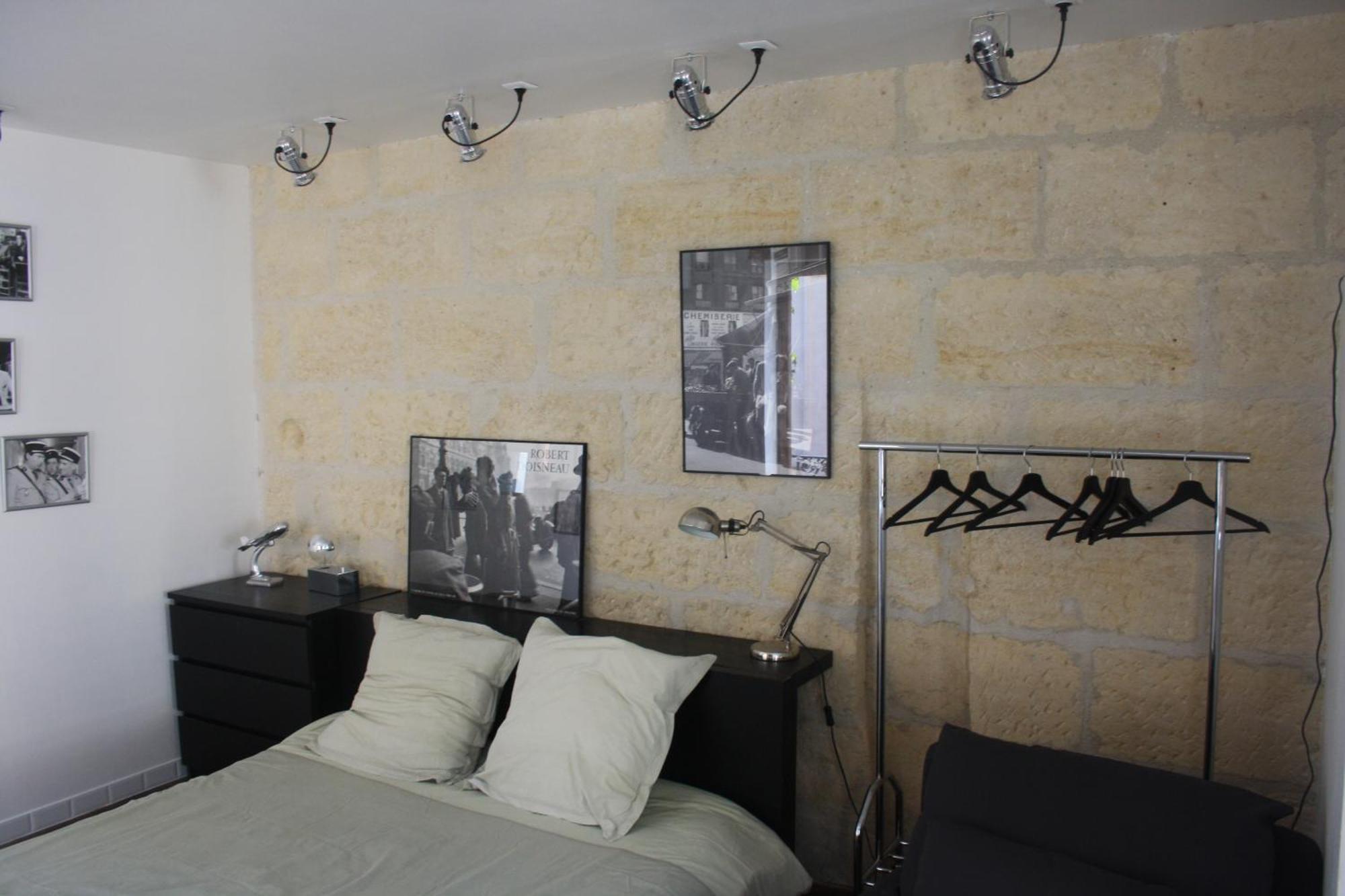Le Refuge Des Cordeliers Apartment Laon Ruang foto