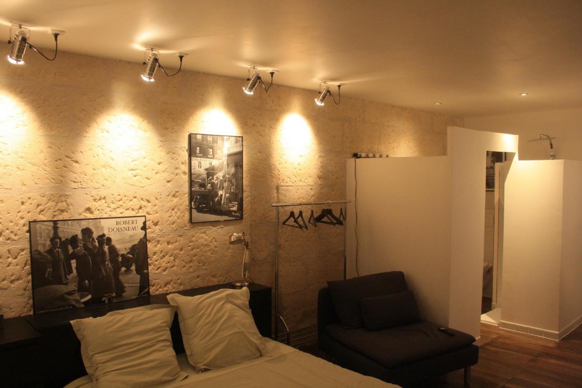 Le Refuge Des Cordeliers Apartment Laon Ruang foto