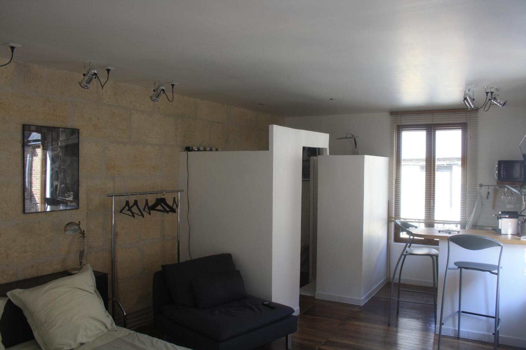 Le Refuge Des Cordeliers Apartment Laon Ruang foto