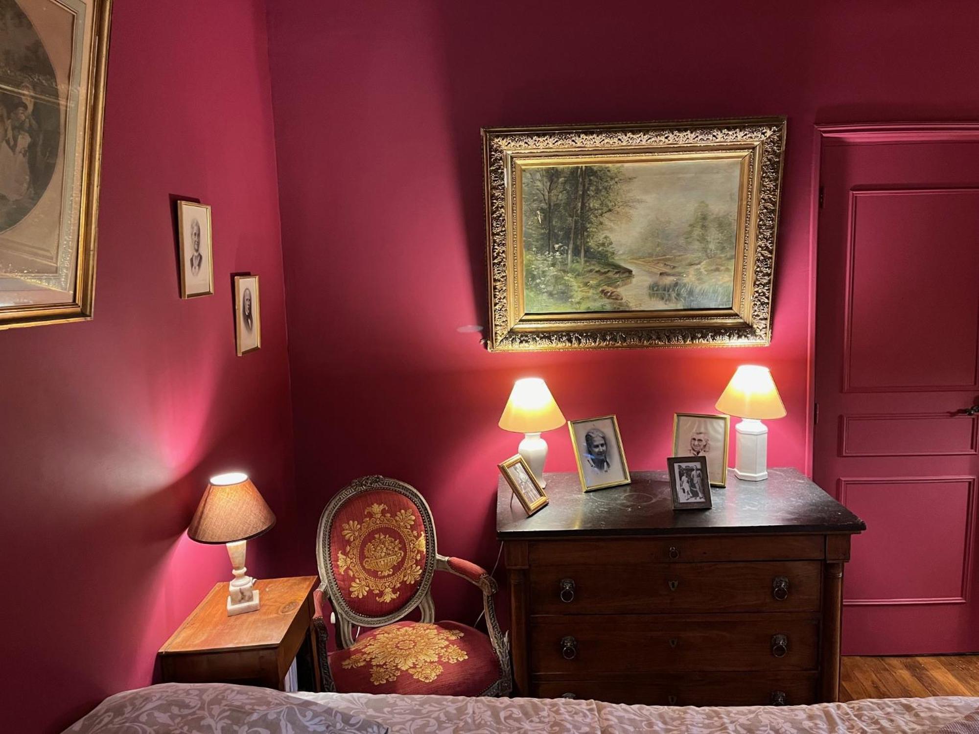 Le Refuge Des Cordeliers Apartment Laon Ruang foto