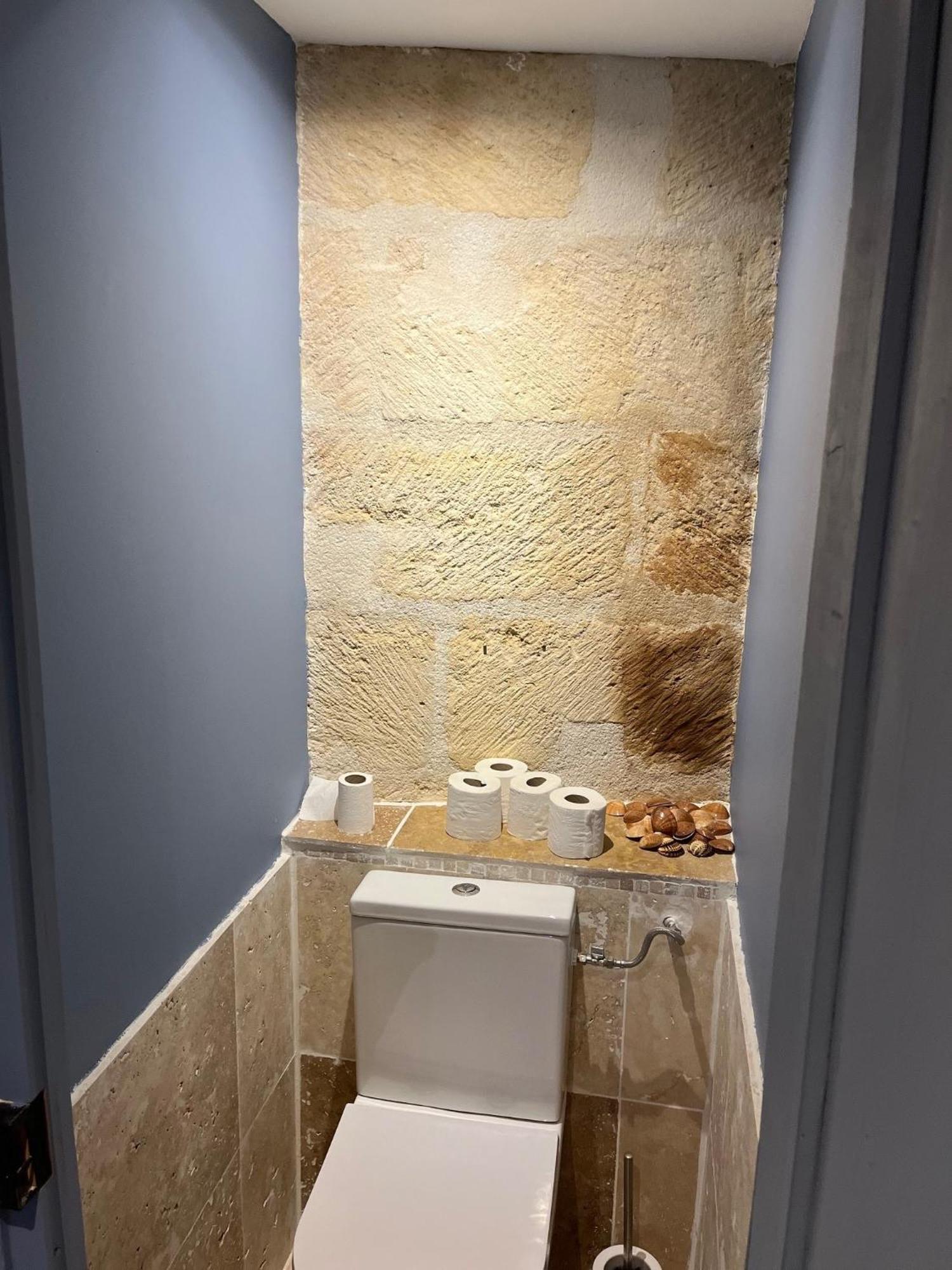 Le Refuge Des Cordeliers Apartment Laon Ruang foto