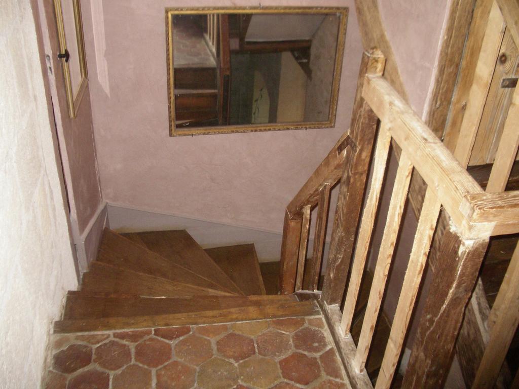 Le Refuge Des Cordeliers Apartment Laon Bagian luar foto