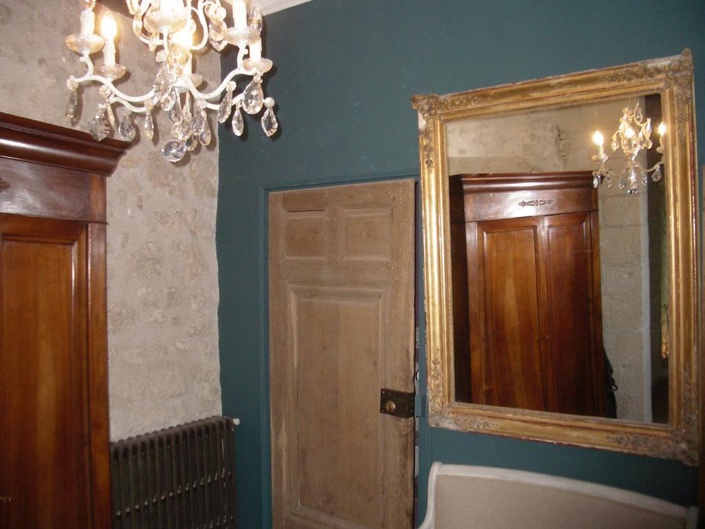 Le Refuge Des Cordeliers Apartment Laon Bagian luar foto