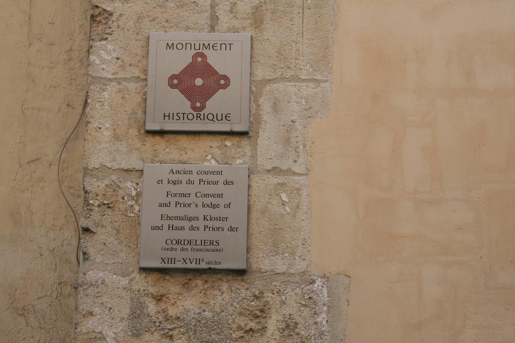 Le Refuge Des Cordeliers Apartment Laon Bagian luar foto
