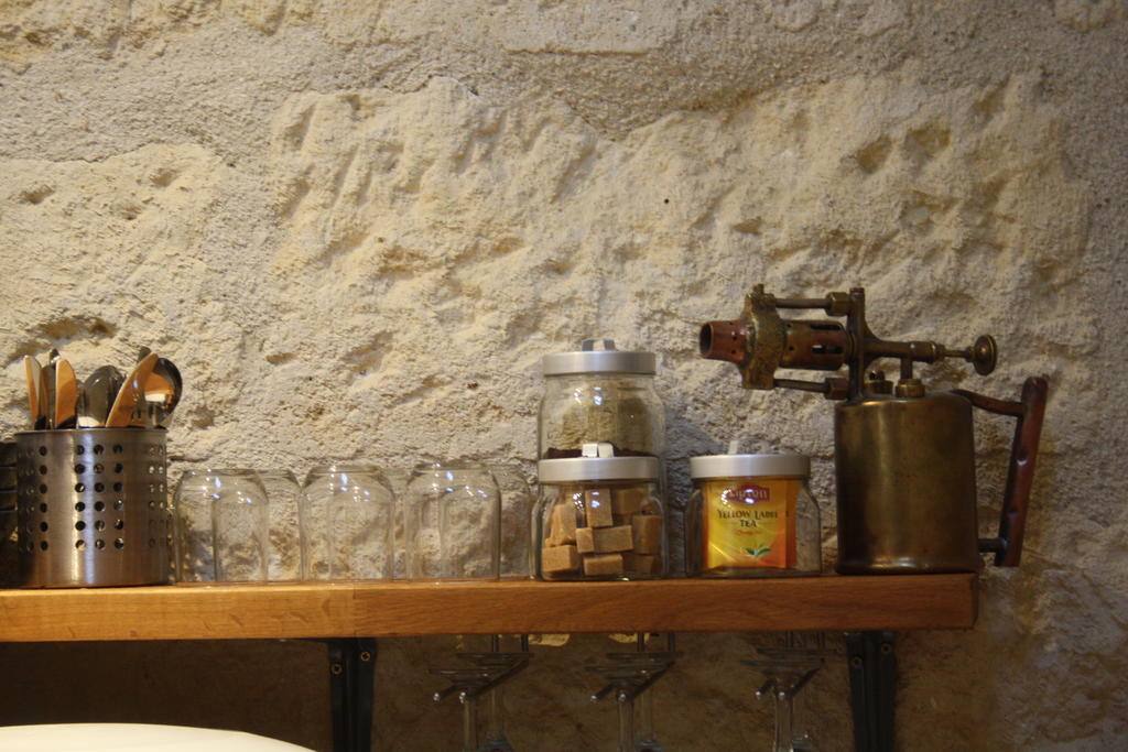 Le Refuge Des Cordeliers Apartment Laon Ruang foto
