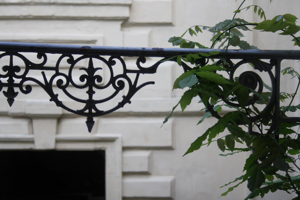 Le Refuge Des Cordeliers Apartment Laon Bagian luar foto